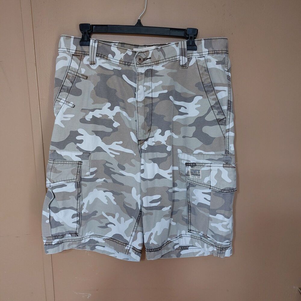 Levi's Cotton Utility Multi Pocket Cargo Shorts Desert Camo 34